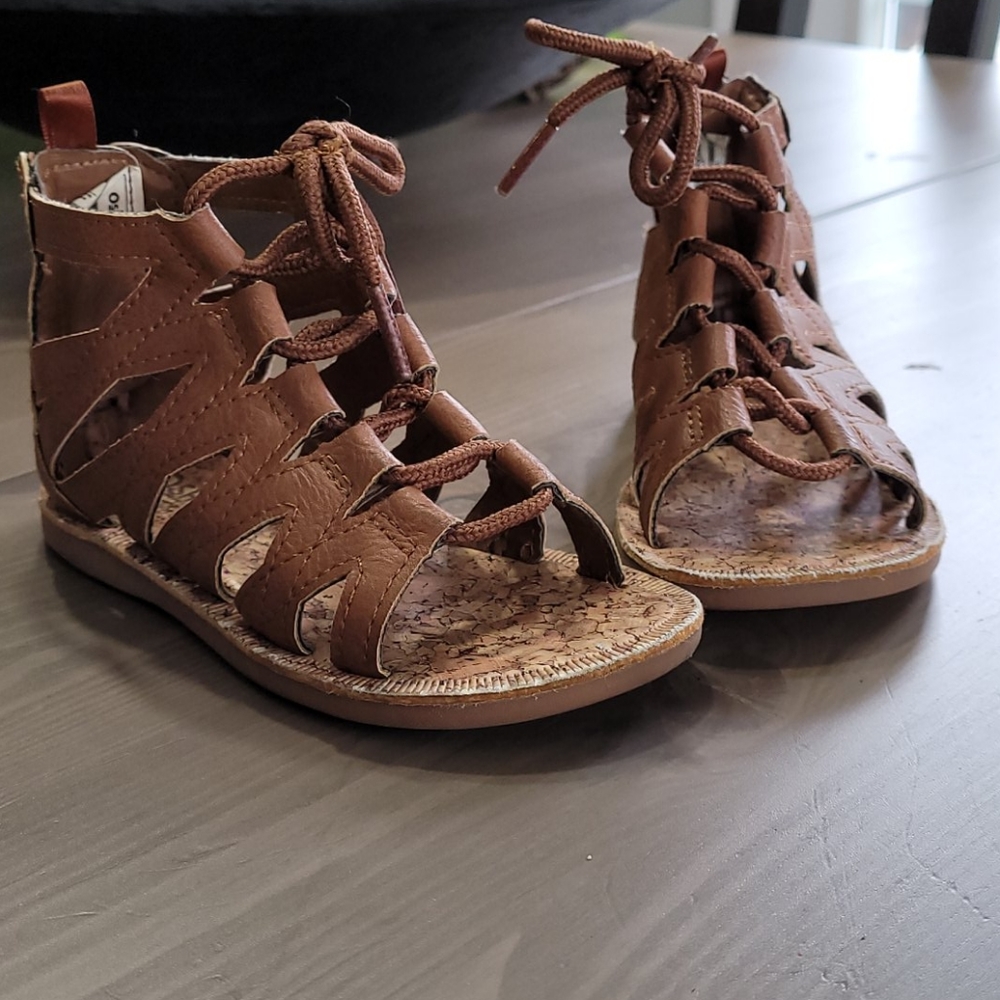 Girls size 8 sandals